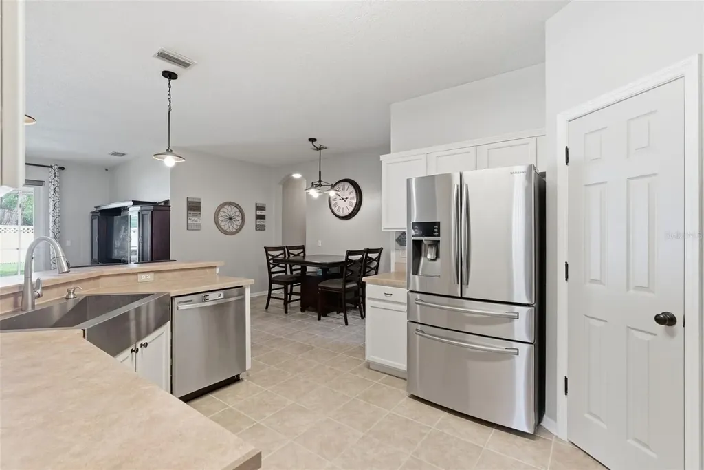 5832 Heronview Crescent Drive Lithia FL 33547