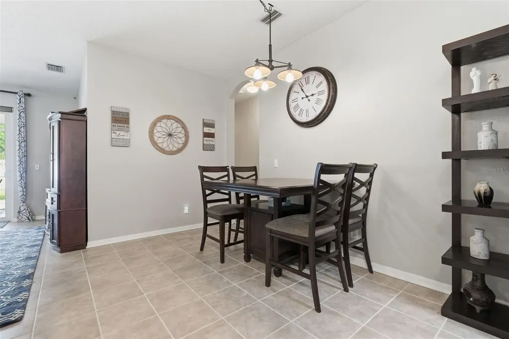 5832 Heronview Crescent Drive Lithia FL 33547