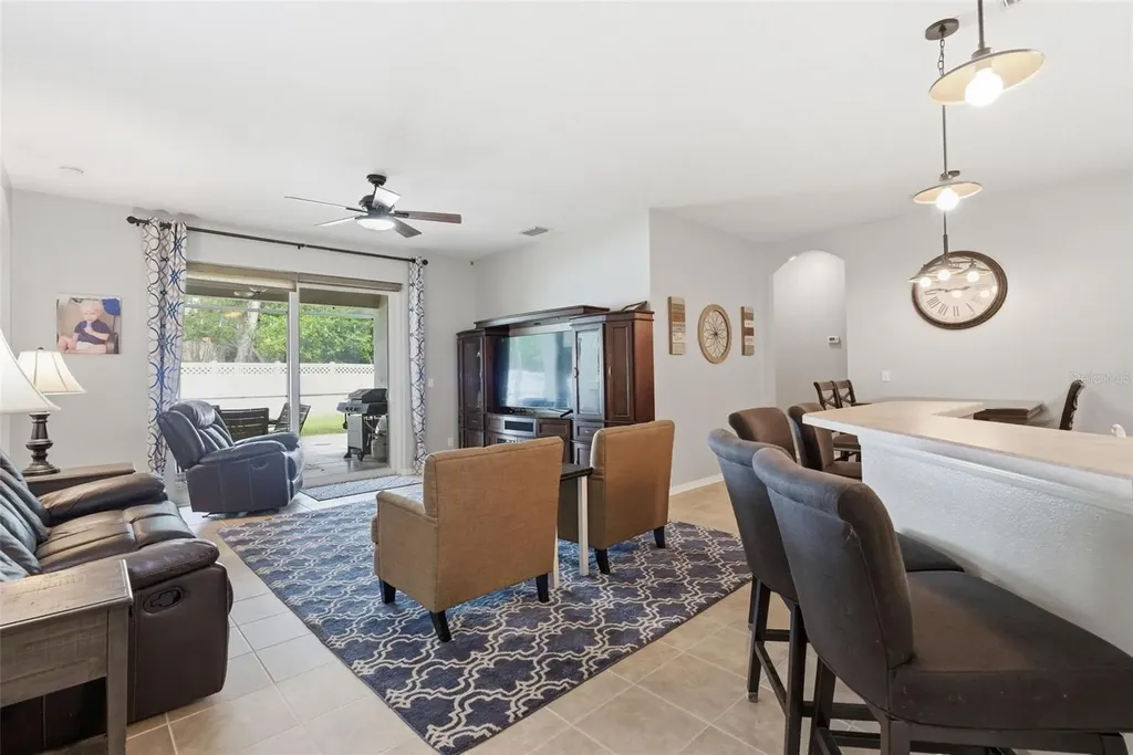 5832 Heronview Crescent Drive Lithia FL 33547