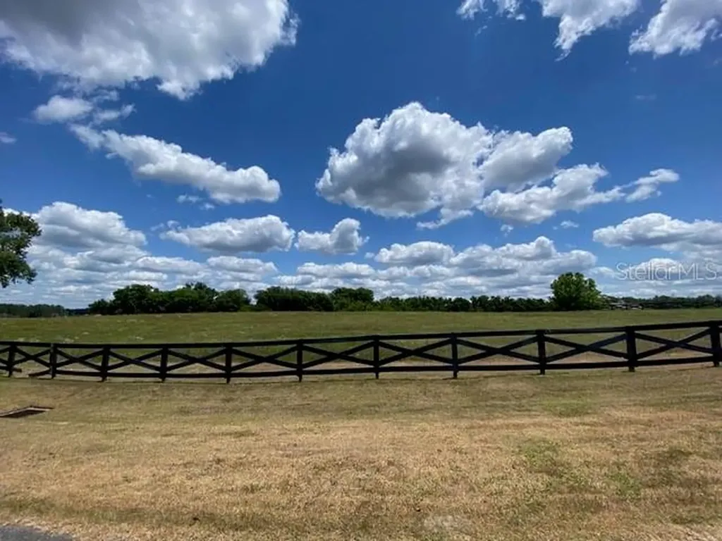 15681 NW 48th Place Alachua FL 32615