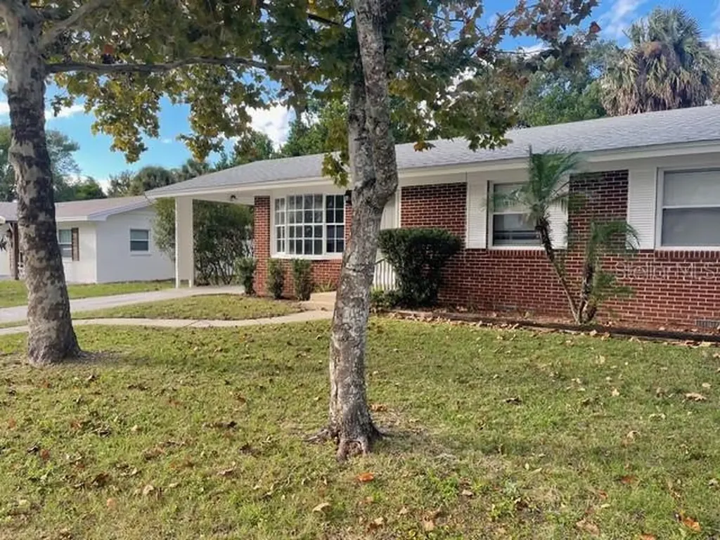 2501 Sheridan Road Mount Dora FL 32757