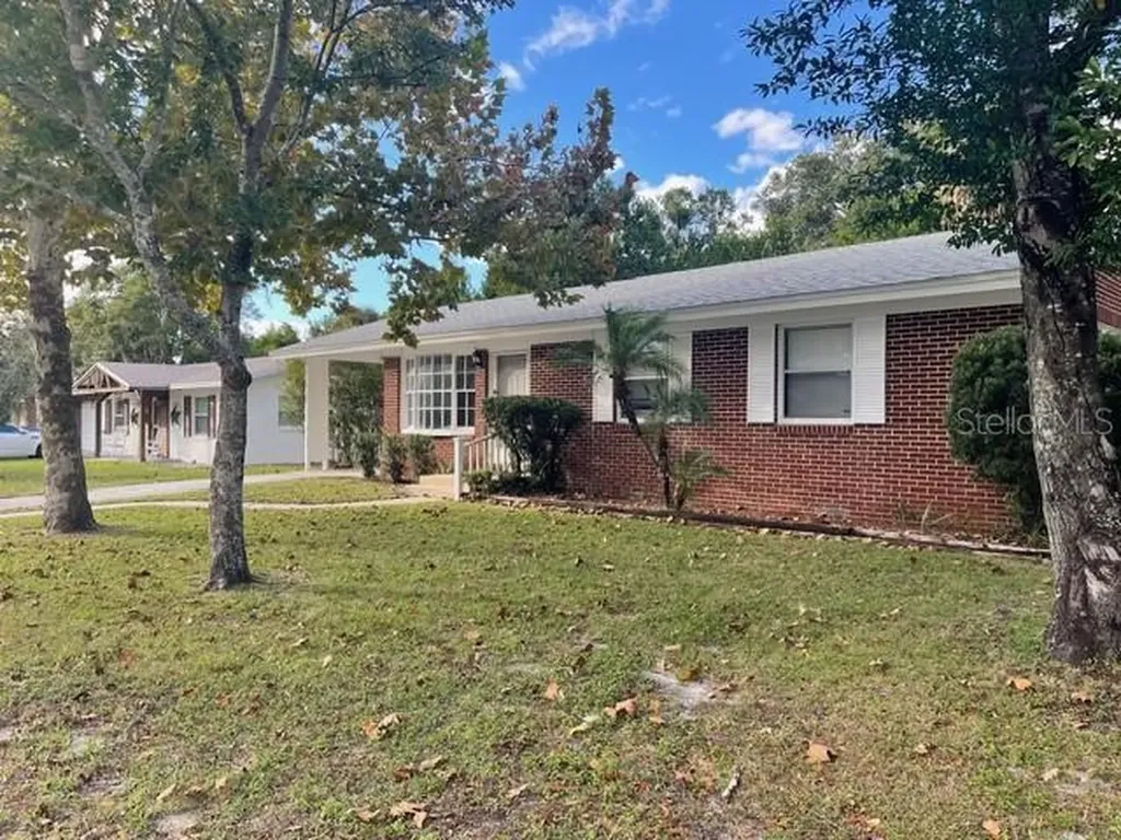 2501 Sheridan Road Mount Dora FL 32757