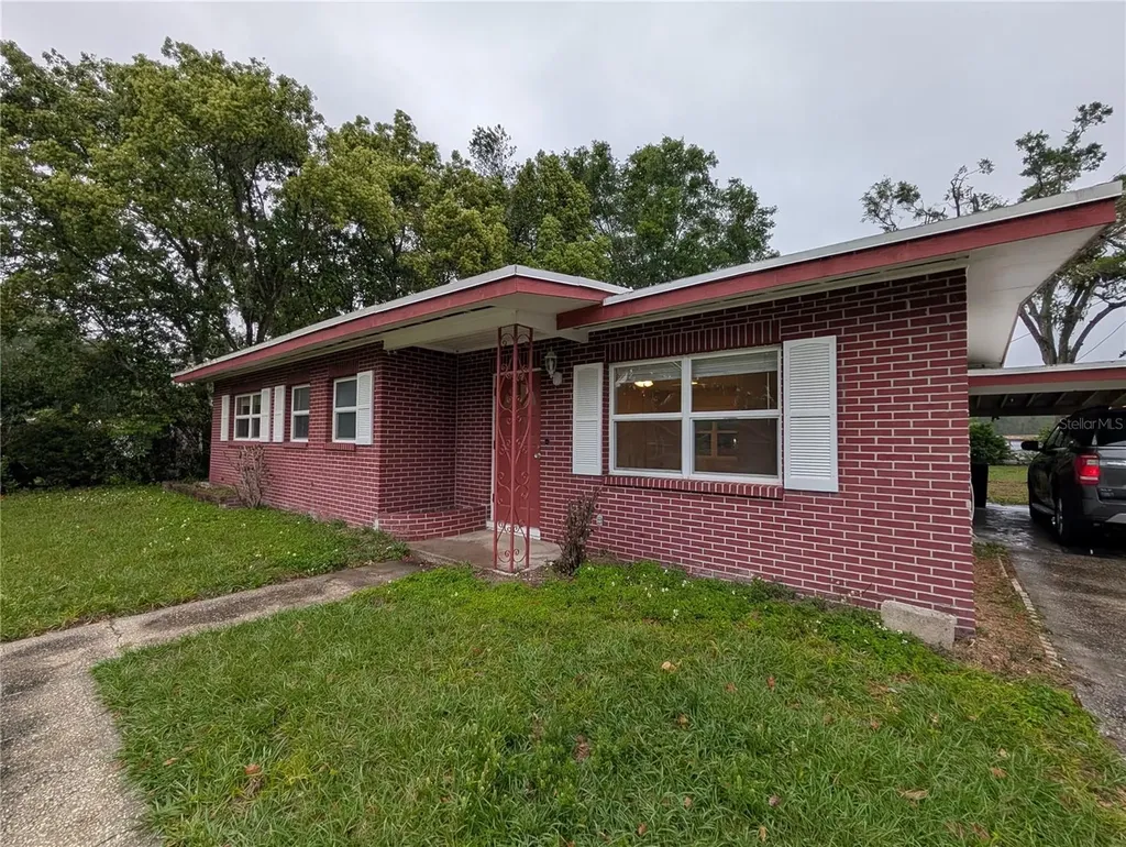 208 Oakwood Drive Brooksville FL 34601