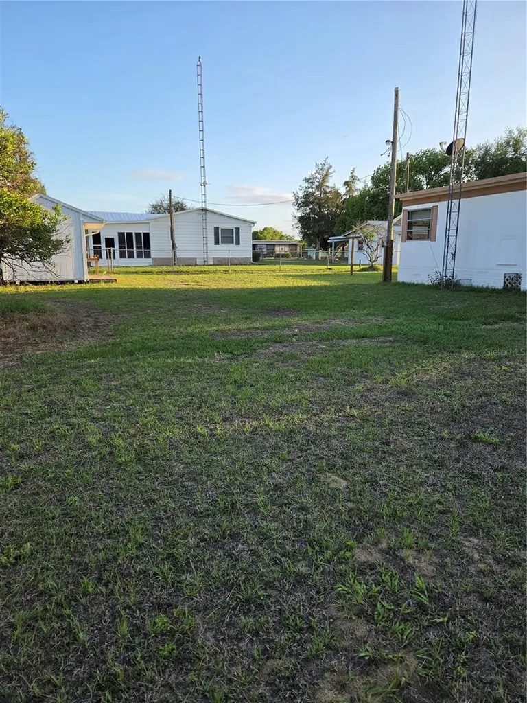 17420 SE 36th Lane Ocklawaha FL 32179