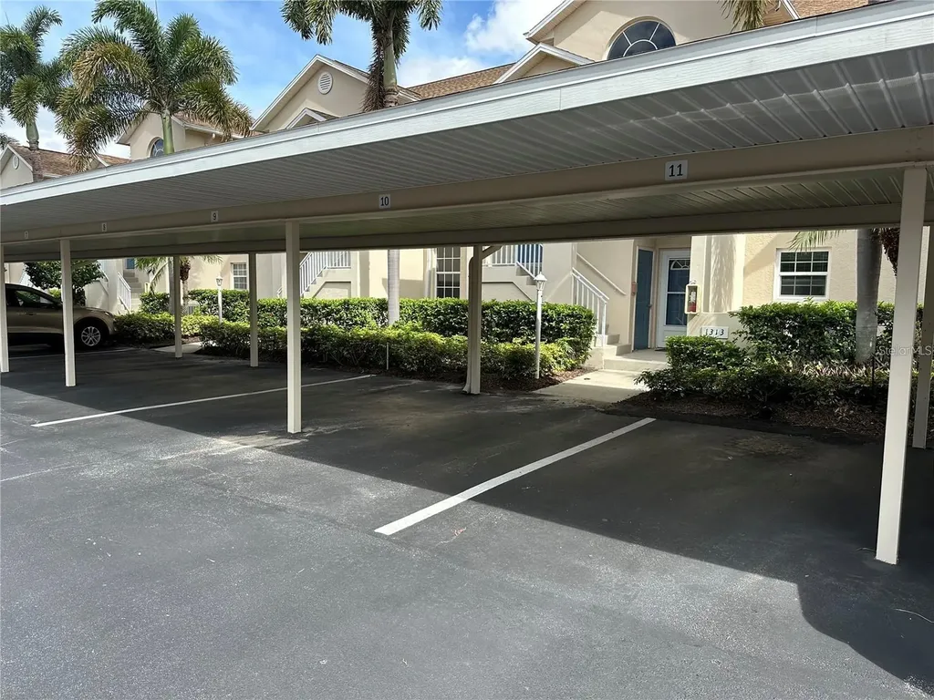 4275 Castlebridge Lane Sarasota FL 34238