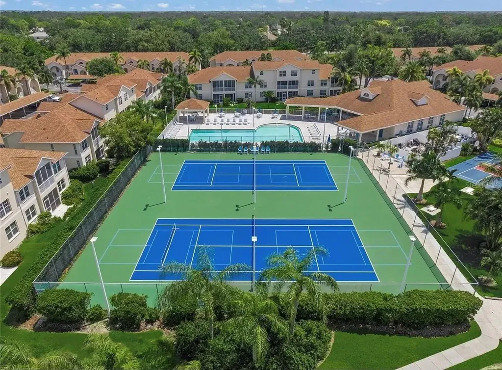 4275 Castlebridge Lane Sarasota FL 34238