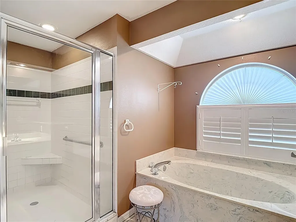 6645 Northlake Drive Zephyrhills FL 33542