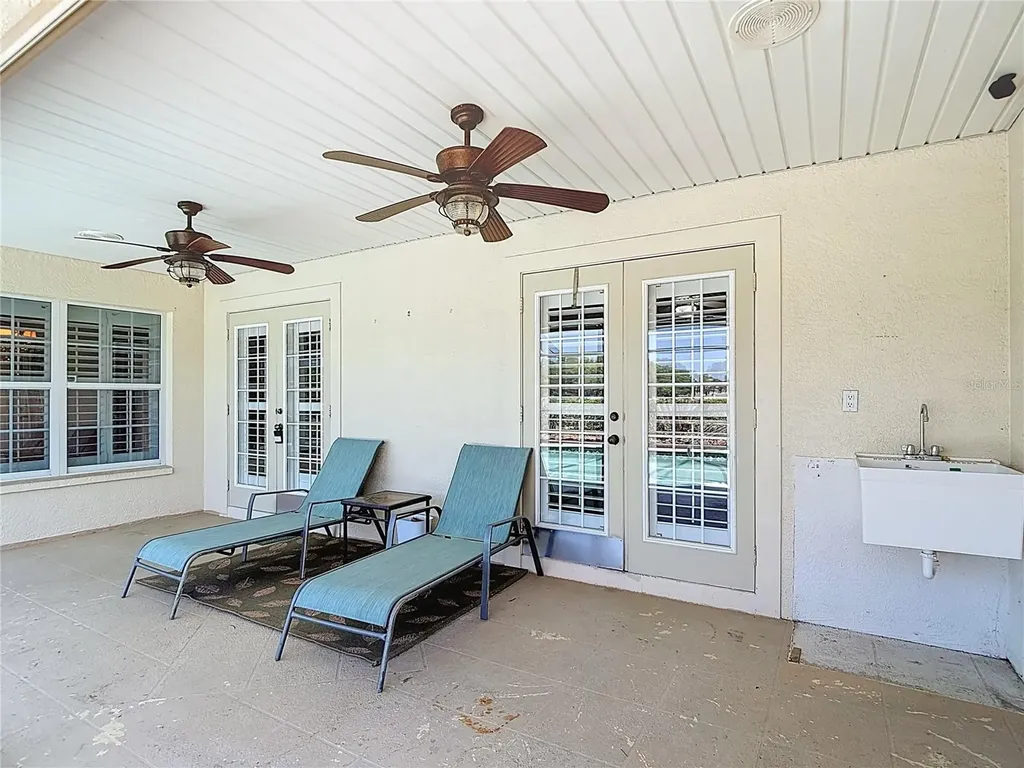6645 Northlake Drive Zephyrhills FL 33542