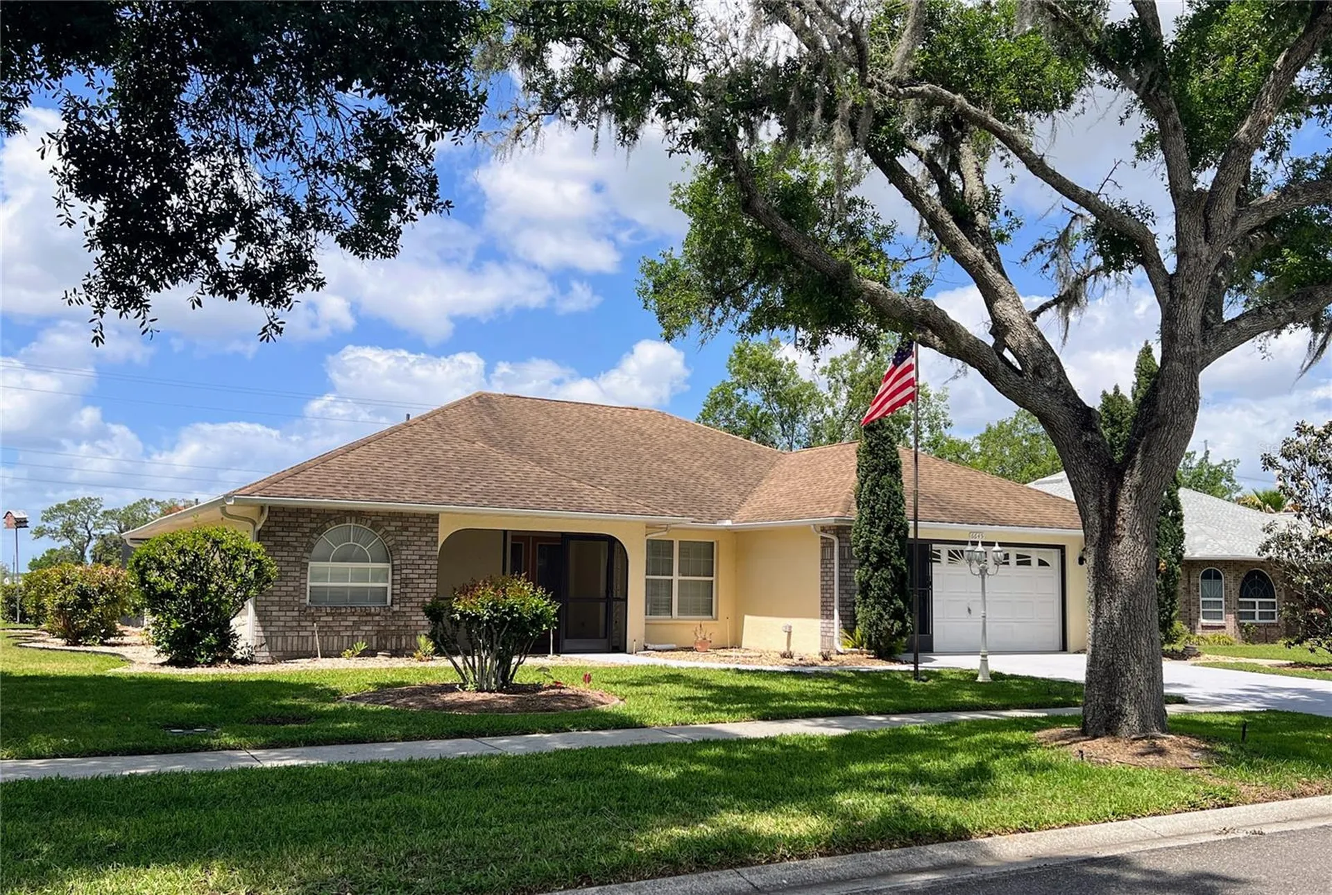 6645 Northlake Drive Zephyrhills FL 33542