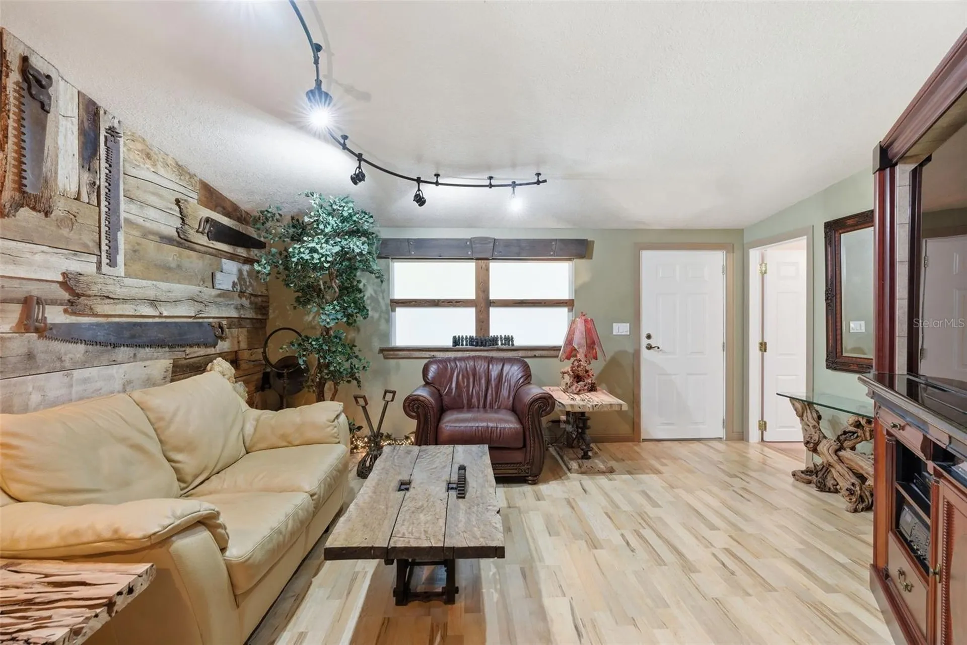 9101 Wood Terrace Drive Tampa FL 33637