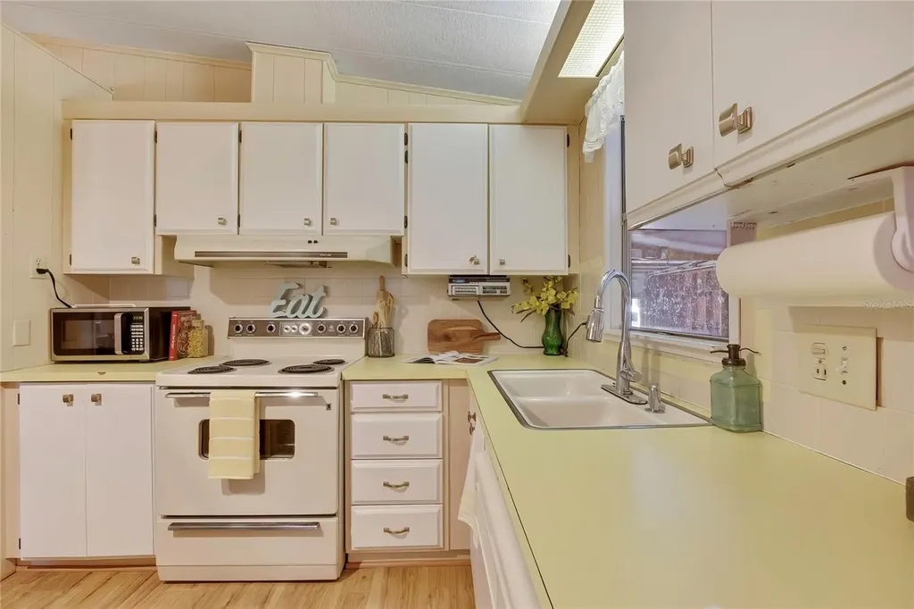 57 N Bobwhite Road Wildwood FL 34785
