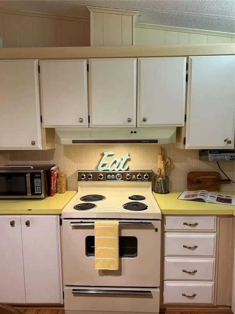 57 N Bobwhite Road Wildwood FL 34785