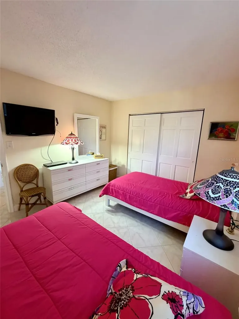 180 SE 20th Avenue Deerfield Beach FL 33441