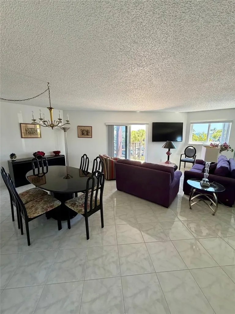 180 SE 20th Avenue Deerfield Beach FL 33441
