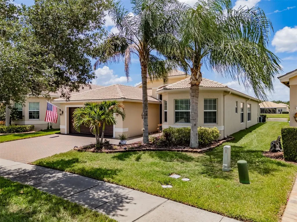5005 Crystal Beach Drive Wimauma FL 33598