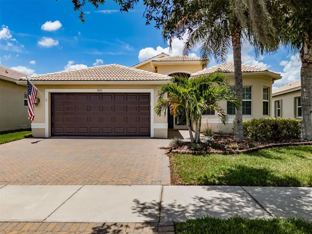 5005 Crystal Beach Drive Wimauma FL 33598