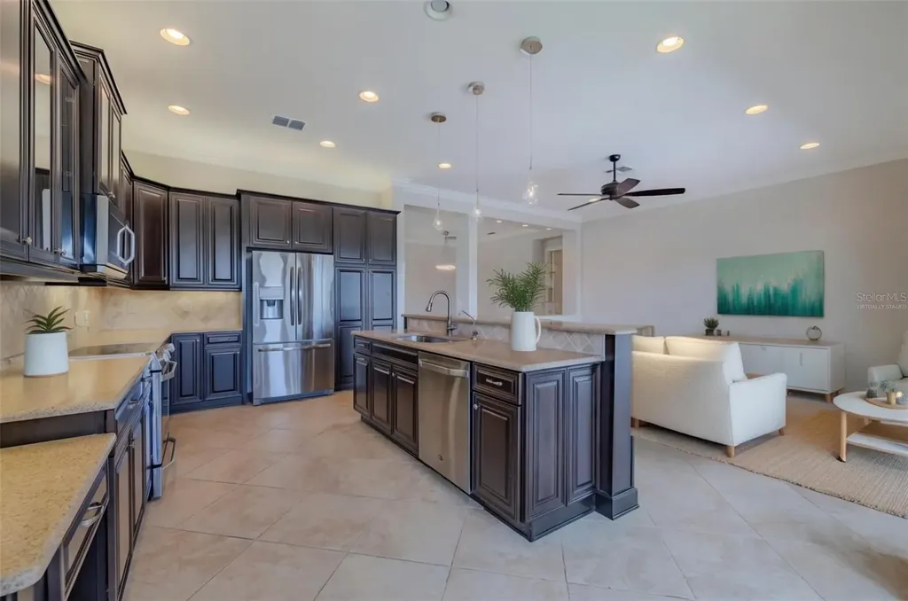 5005 Crystal Beach Drive Wimauma FL 33598