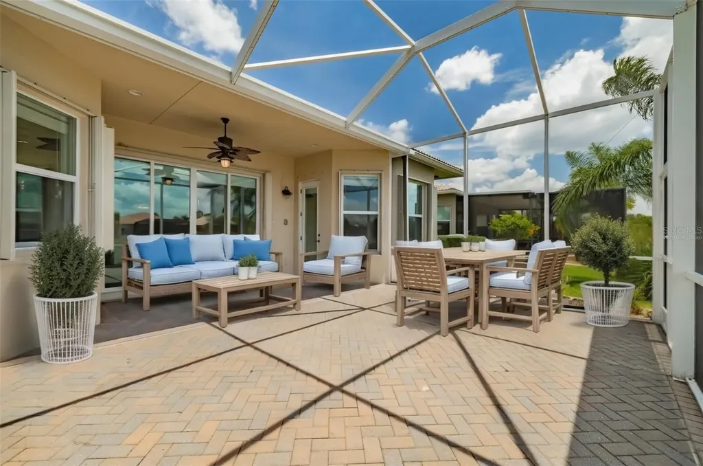 5005 Crystal Beach Drive Wimauma FL 33598