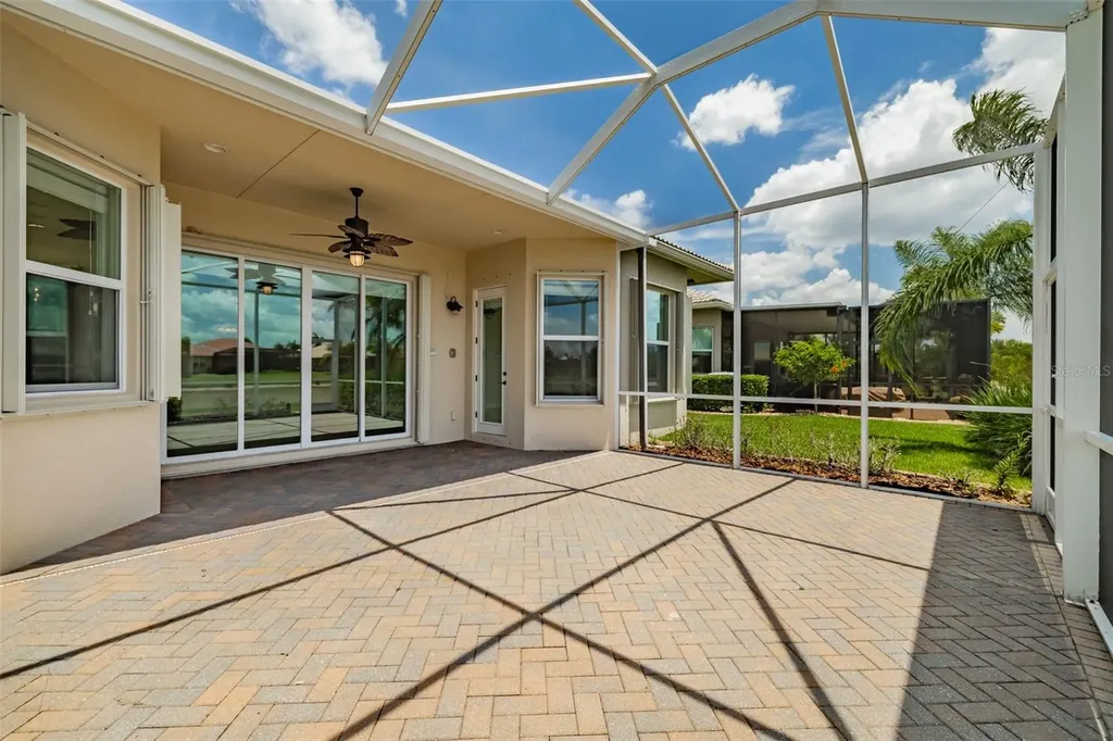 5005 Crystal Beach Drive Wimauma FL 33598