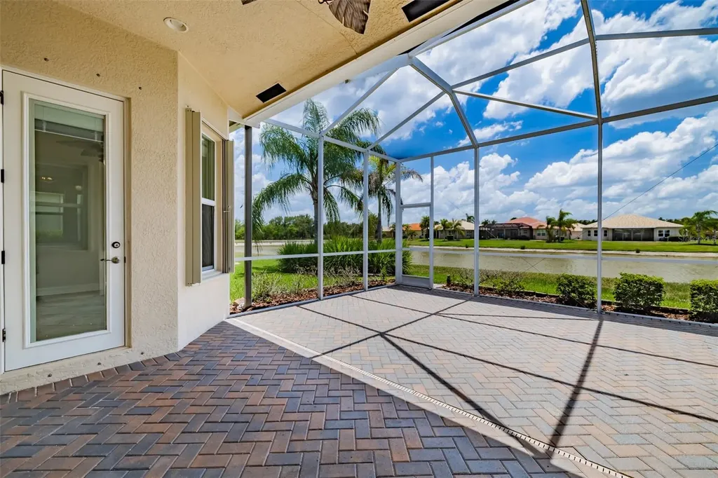 5005 Crystal Beach Drive Wimauma FL 33598