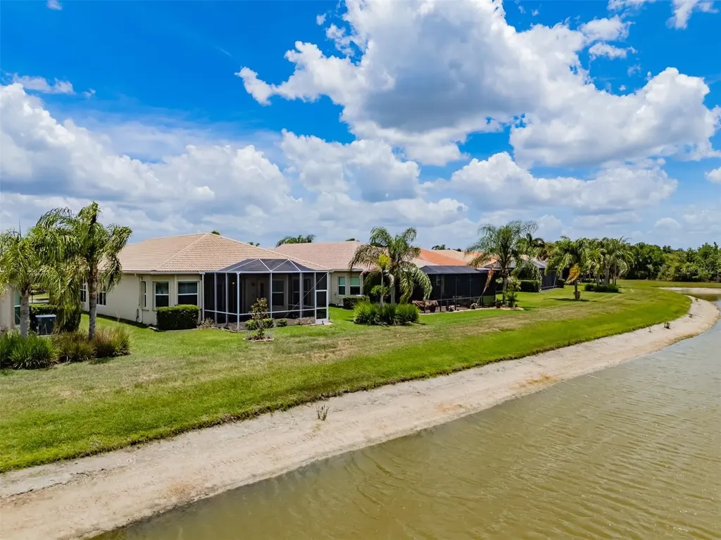 5005 Crystal Beach Drive Wimauma FL 33598