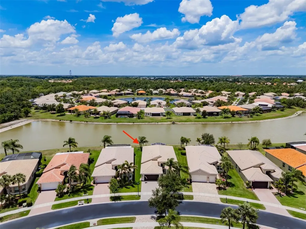 5005 Crystal Beach Drive Wimauma FL 33598