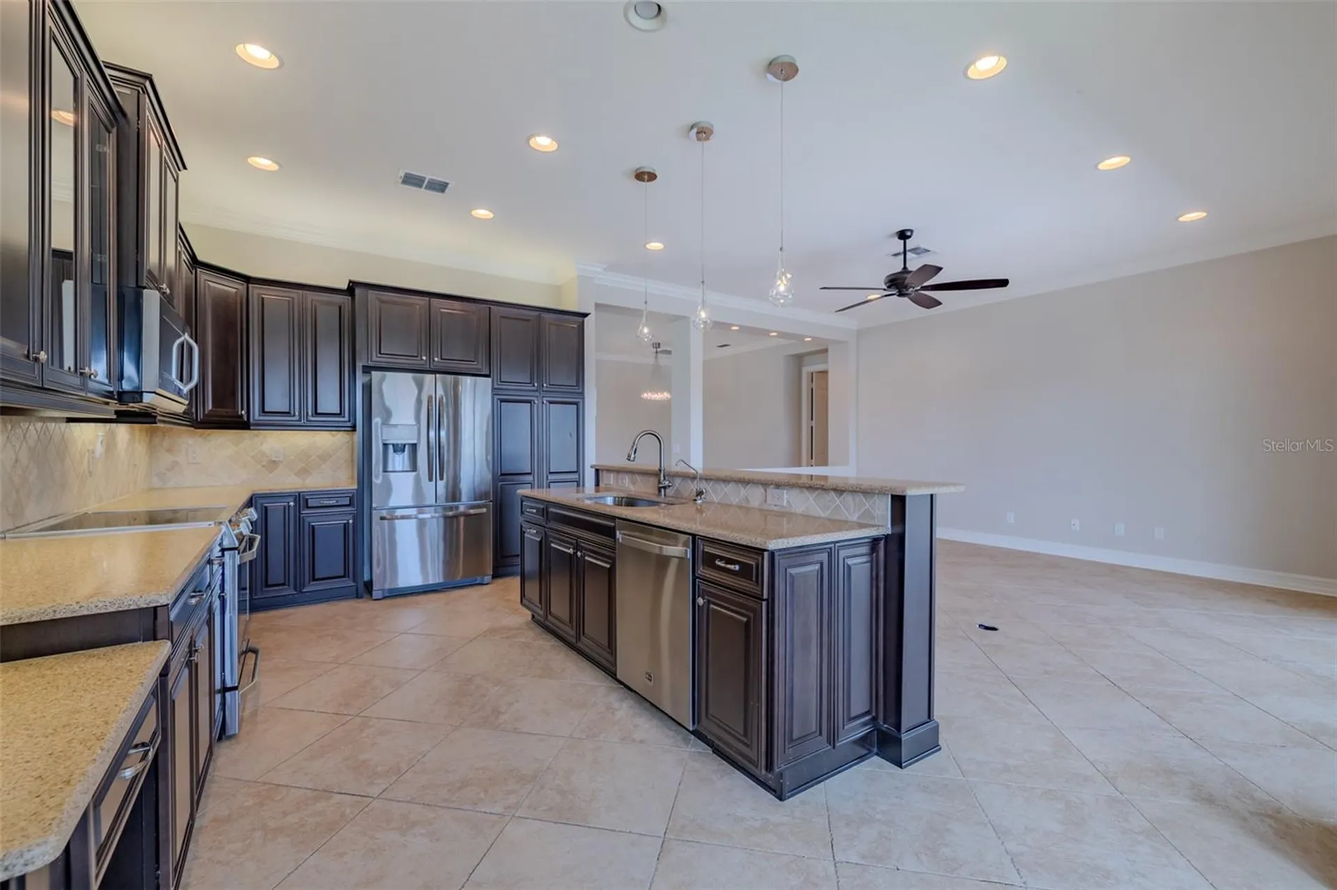 5005 Crystal Beach Drive Wimauma FL 33598