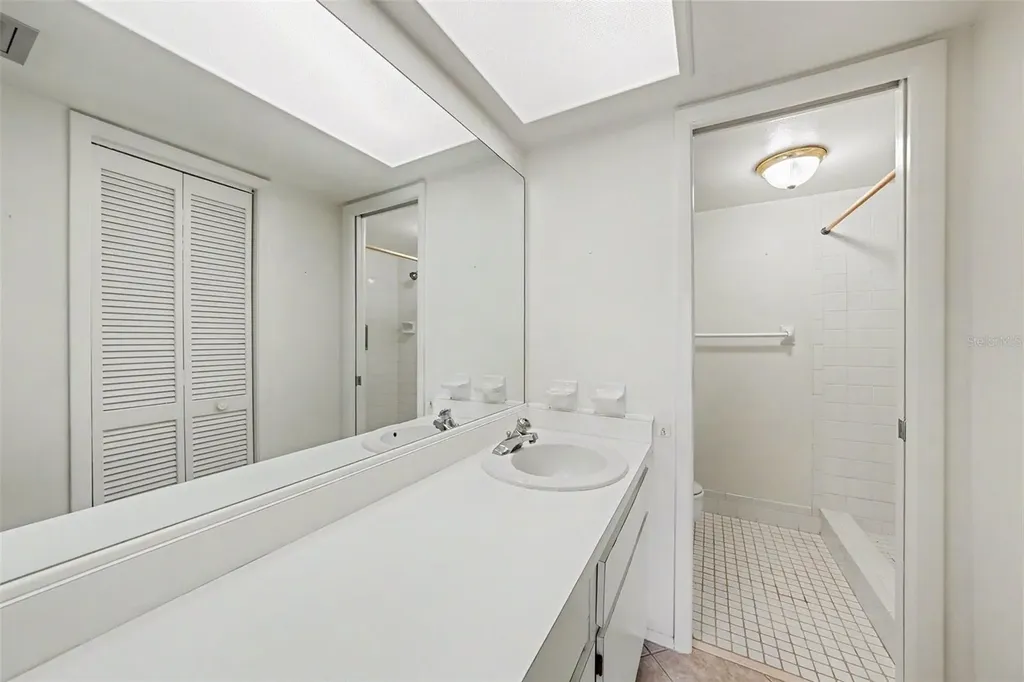 172 Lakeview Way Oldsmar FL 34677