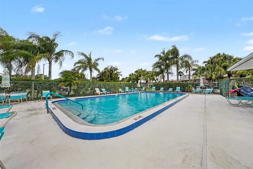 172 Lakeview Way Oldsmar FL 34677