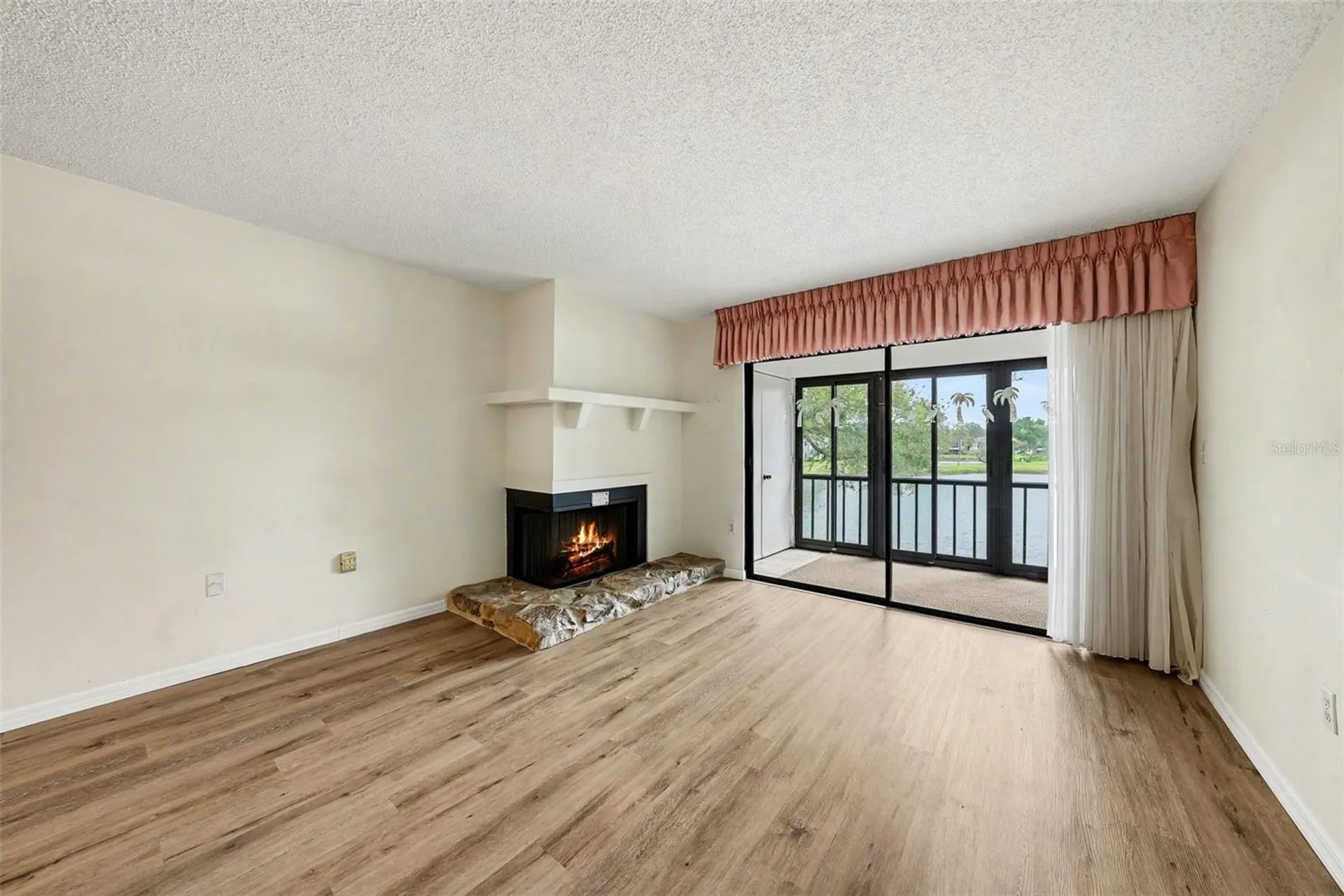 172 Lakeview Way Oldsmar FL 34677