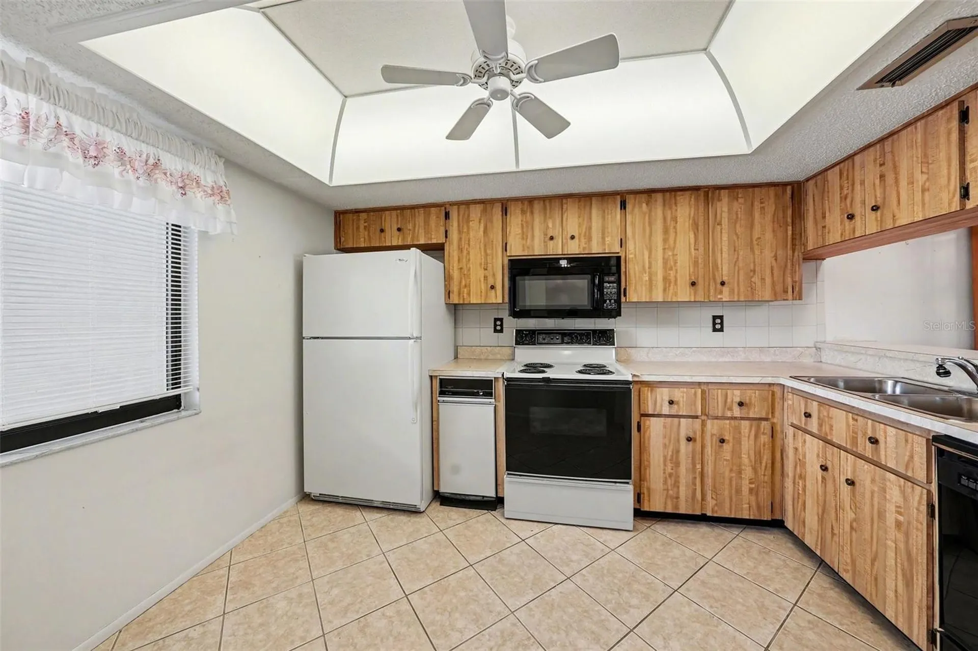 172 Lakeview Way Oldsmar FL 34677