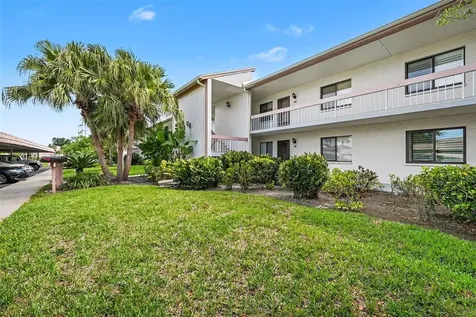 172 Lakeview Way Oldsmar FL 34677