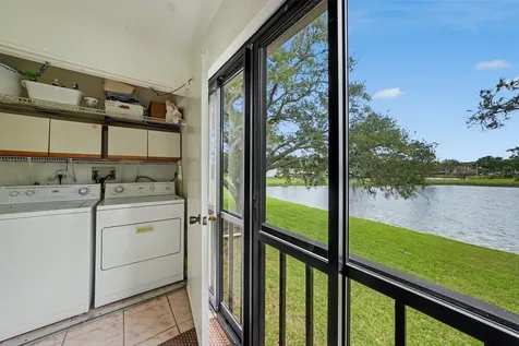 172 Lakeview Way Oldsmar FL 34677