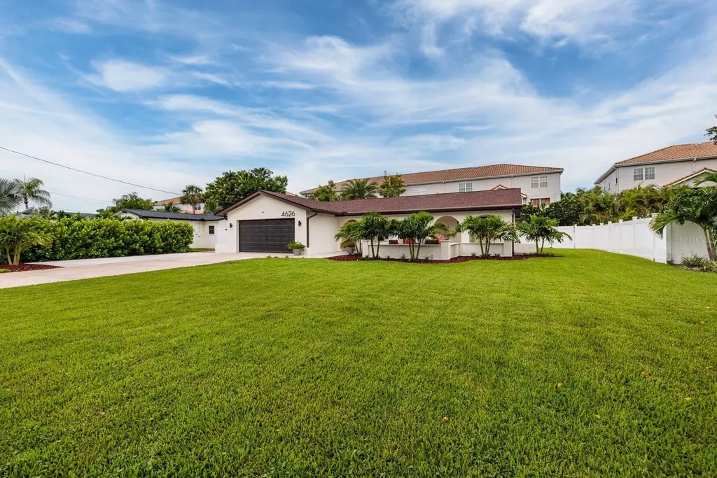 4626 Bayshore Boulevard NE St Petersburg FL 33703
