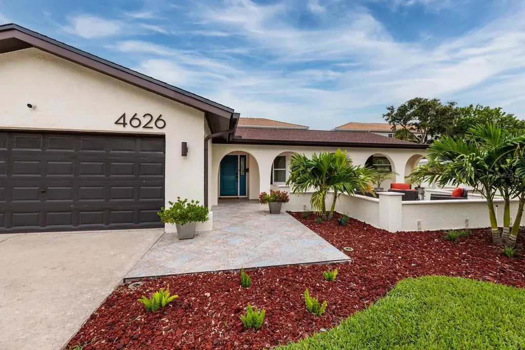 4626 Bayshore Boulevard NE St Petersburg FL 33703