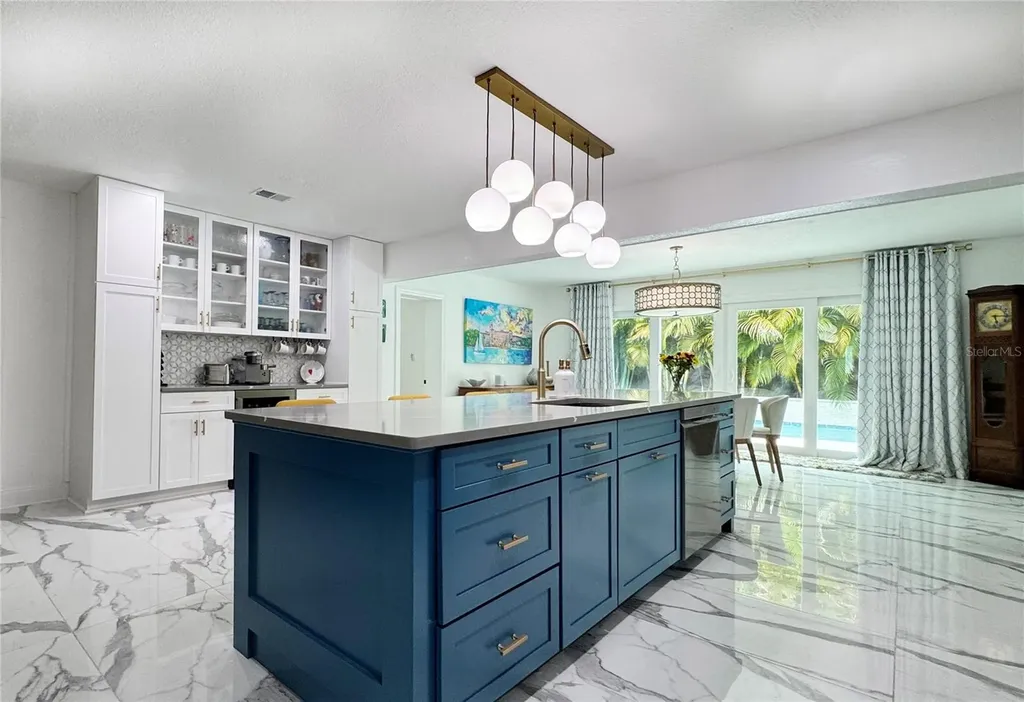 4626 Bayshore Boulevard NE St Petersburg FL 33703