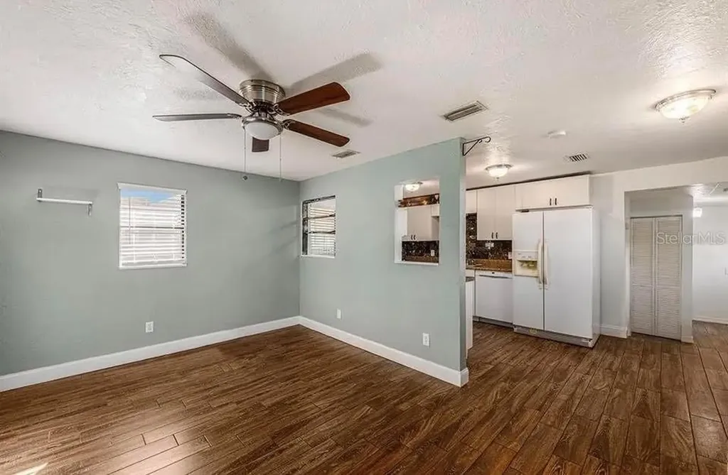 6002 72nd Avenue N Pinellas Park FL 33781