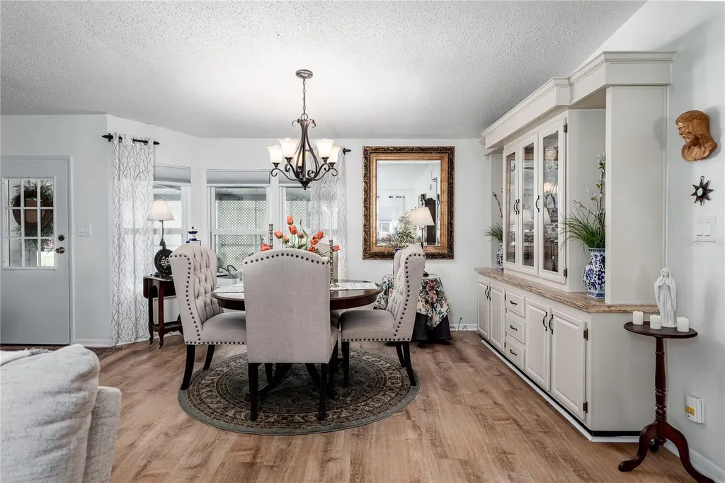 8520 Countess Avenue Circle Palmetto FL 34221