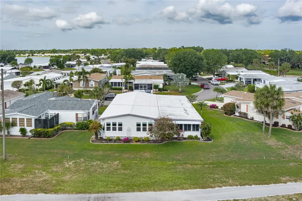 8520 Countess Avenue Circle Palmetto FL 34221