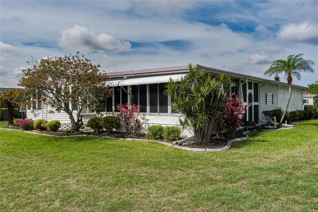 8520 Countess Avenue Circle Palmetto FL 34221