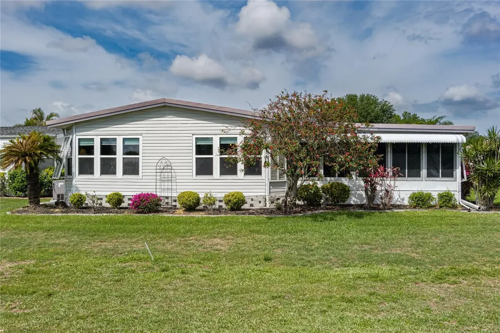8520 Countess Avenue Circle Palmetto FL 34221