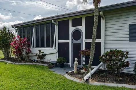 8520 Countess Avenue Circle Palmetto FL 34221