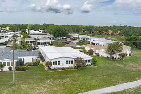 8520 Countess Avenue Circle Palmetto FL 34221