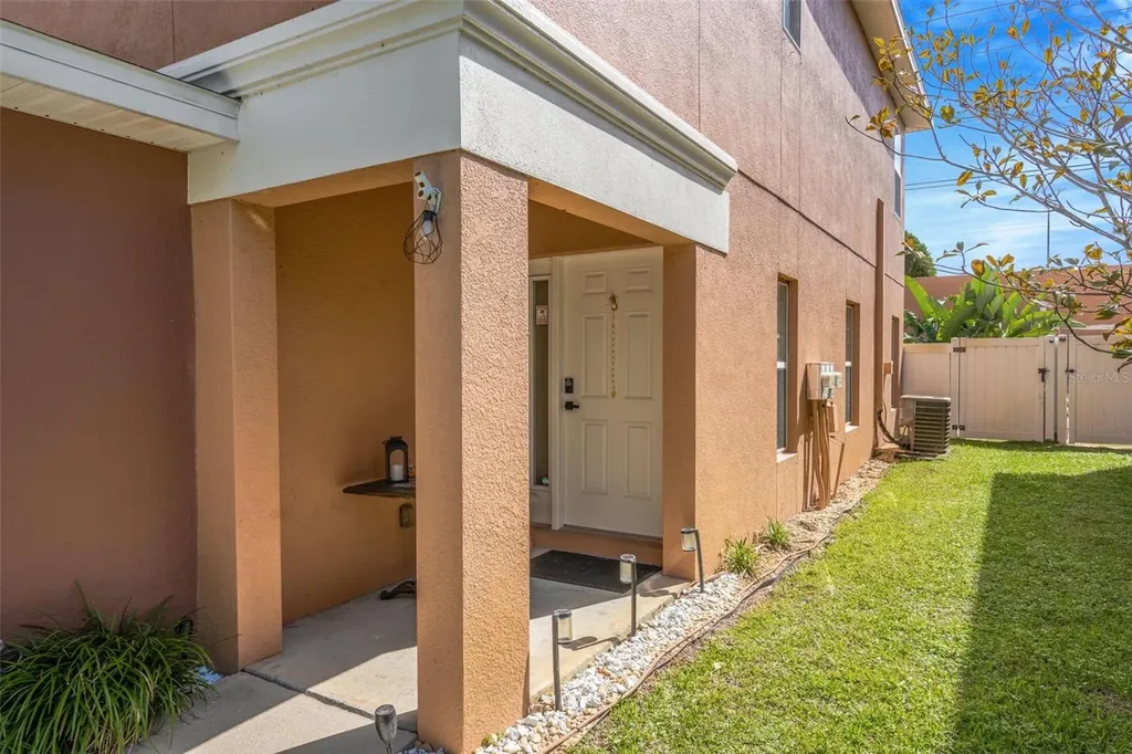 1819 Sommarie Way Tarpon Springs FL 34689