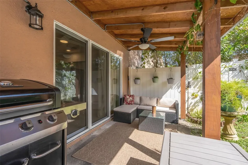 1819 Sommarie Way Tarpon Springs FL 34689