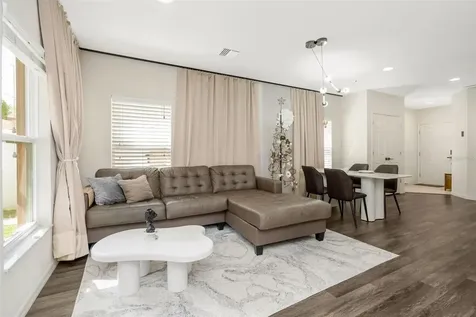 1819 Sommarie Way Tarpon Springs FL 34689