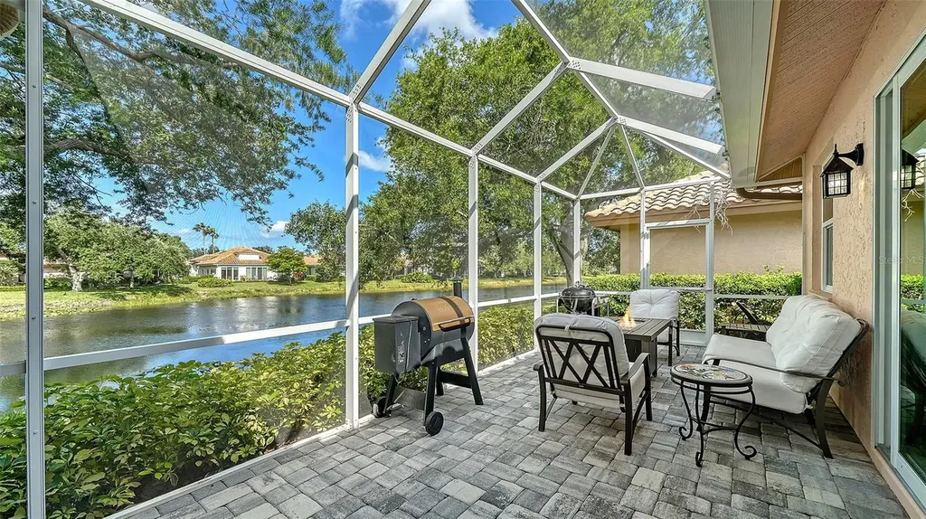 7198 Del Lago Drive Sarasota FL 34238