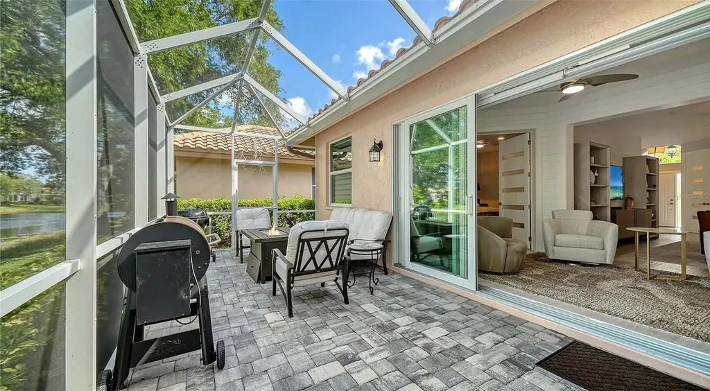 7198 Del Lago Drive Sarasota FL 34238