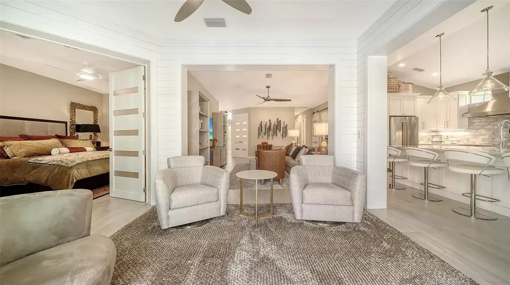 7198 Del Lago Drive Sarasota FL 34238