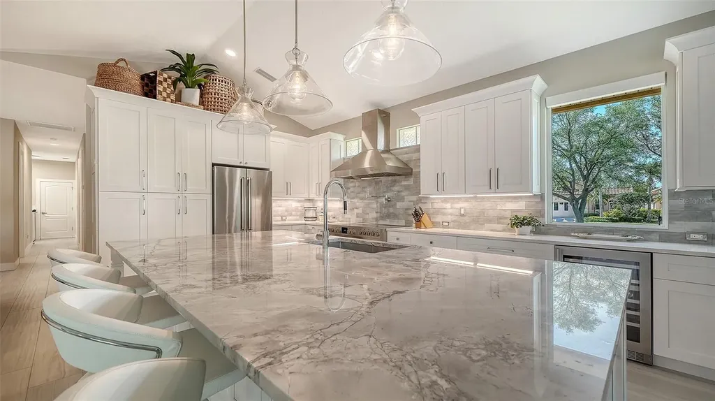 7198 Del Lago Drive Sarasota FL 34238